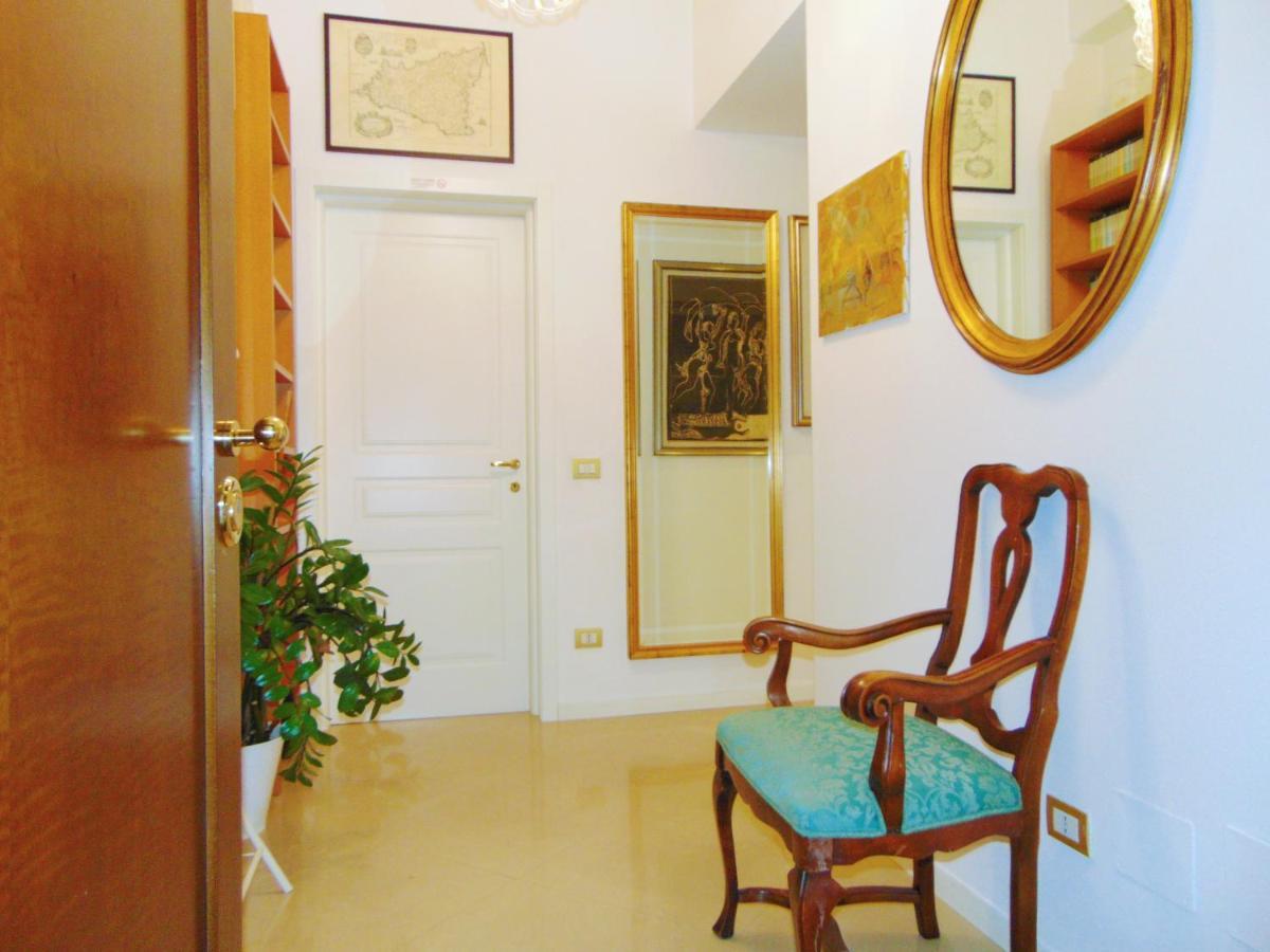 The Best Bedroom In Milan Milão Exterior foto